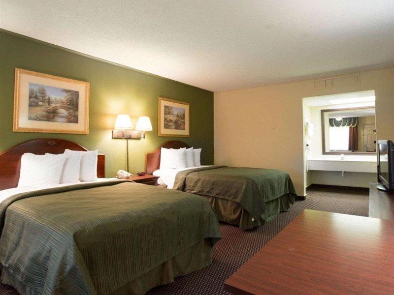Rodeway Inn Harbison Area Колумбия Екстериор снимка