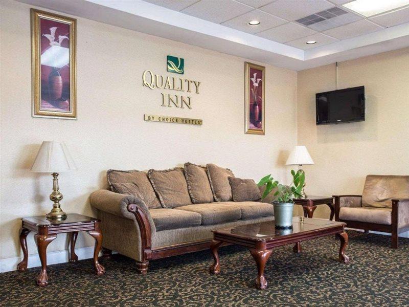 Rodeway Inn Harbison Area Колумбия Екстериор снимка