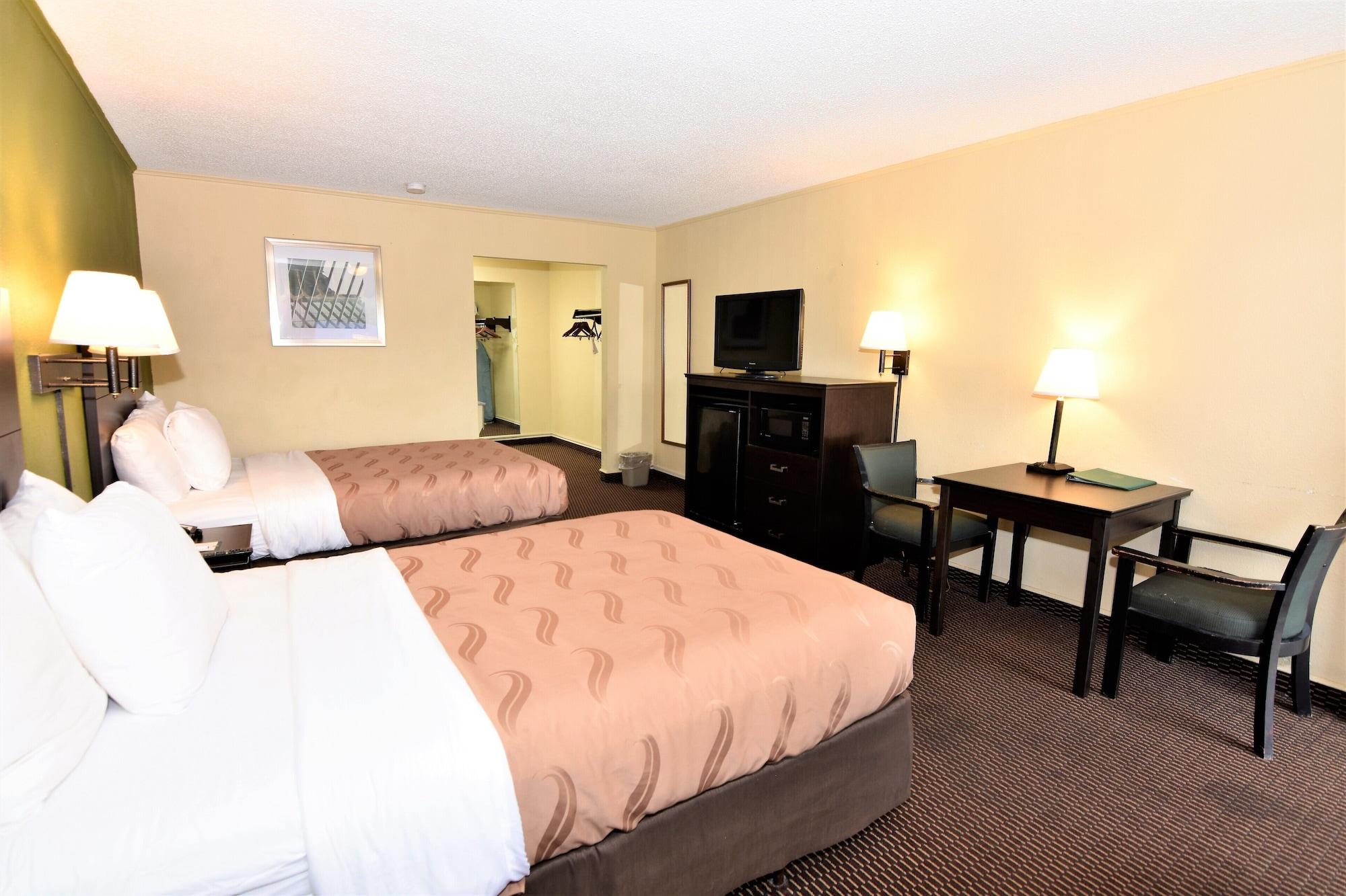 Rodeway Inn Harbison Area Колумбия Екстериор снимка