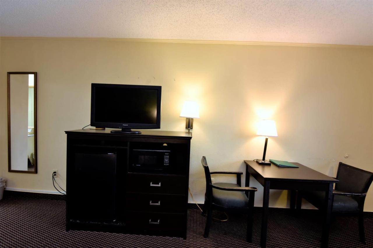 Rodeway Inn Harbison Area Колумбия Екстериор снимка