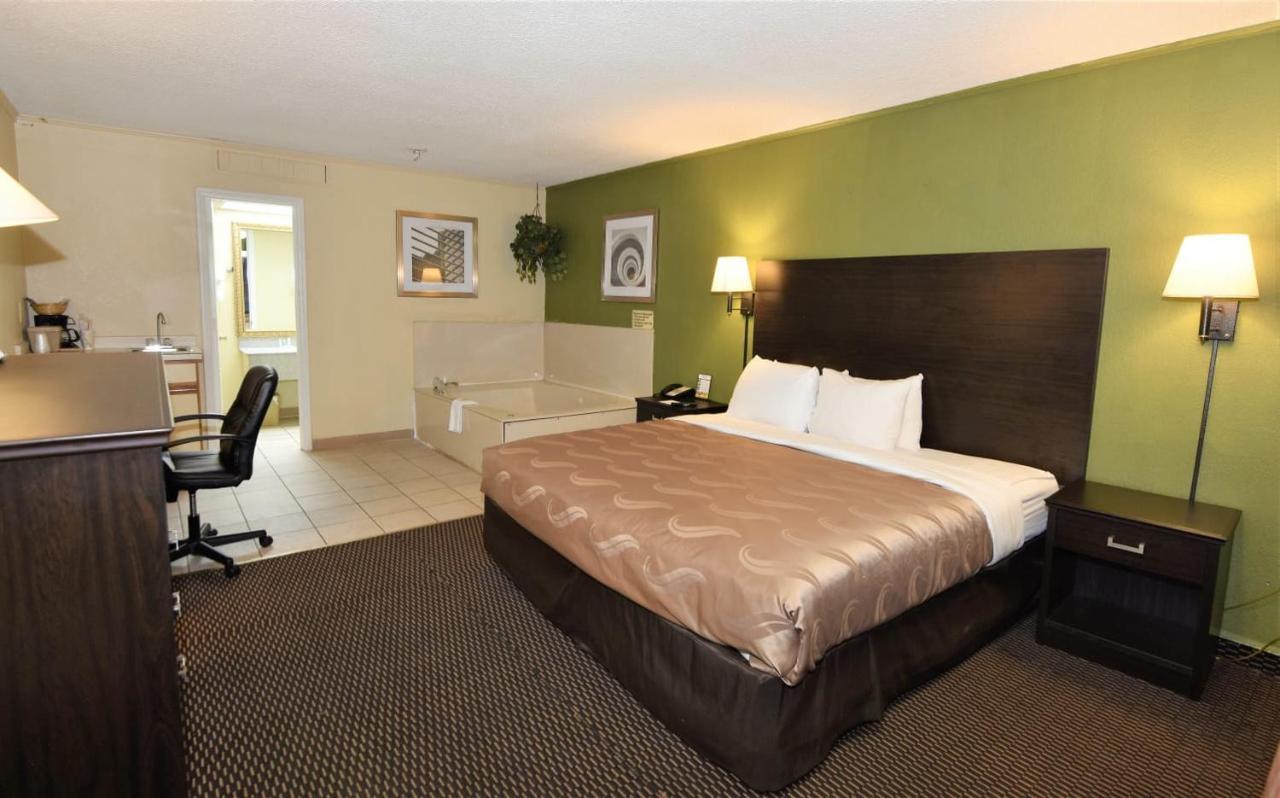 Rodeway Inn Harbison Area Колумбия Екстериор снимка