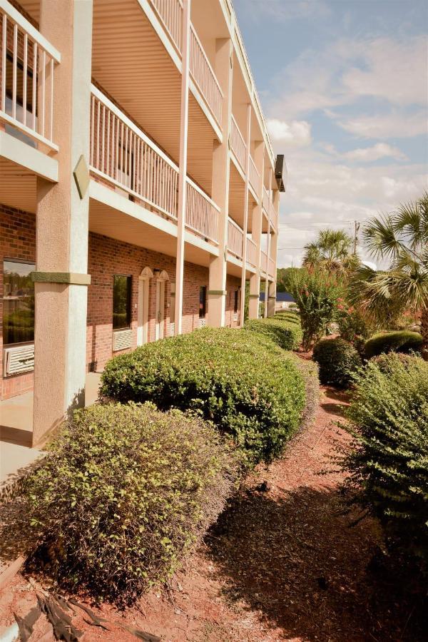 Rodeway Inn Harbison Area Колумбия Екстериор снимка