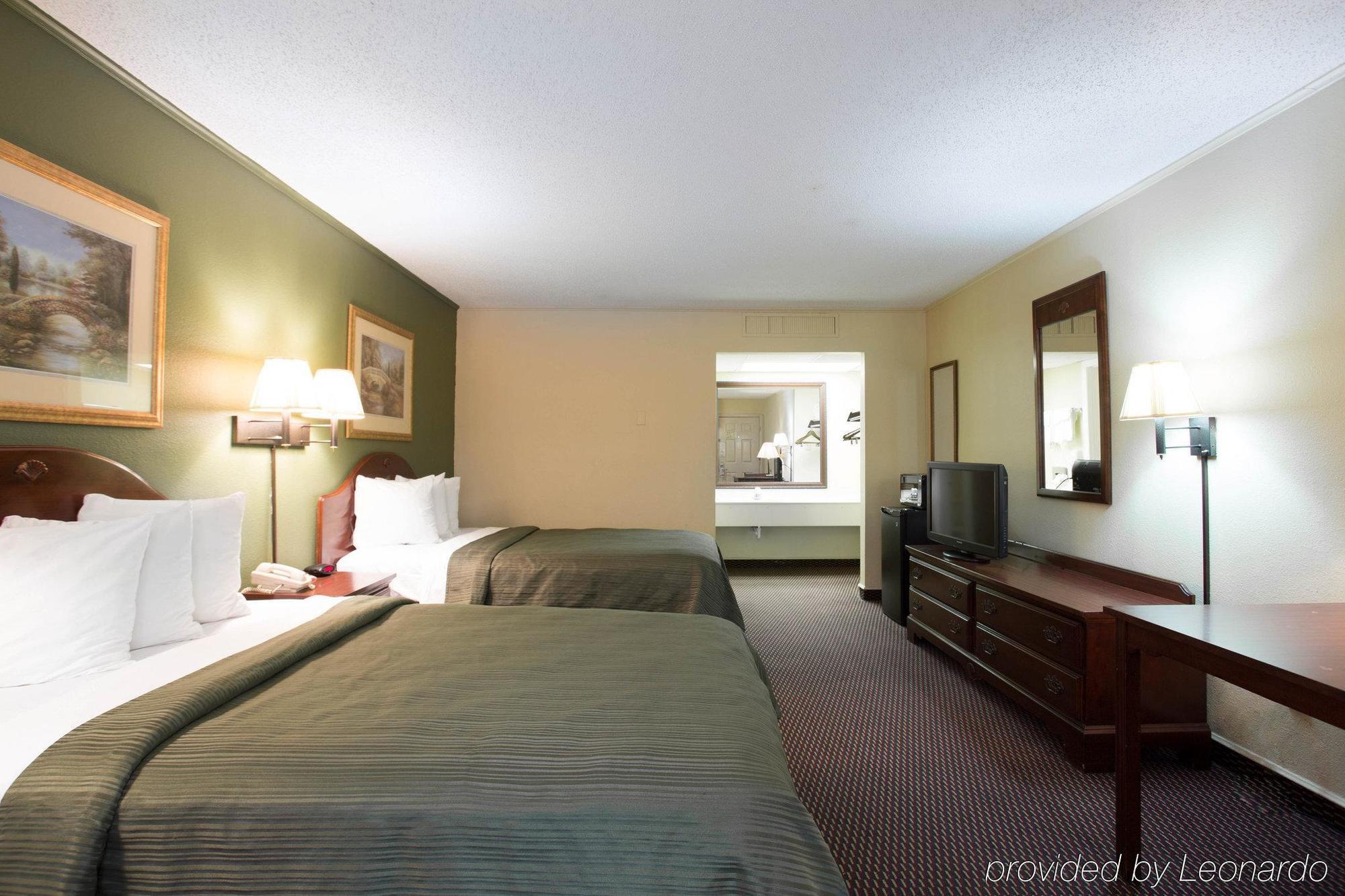 Rodeway Inn Harbison Area Колумбия Екстериор снимка