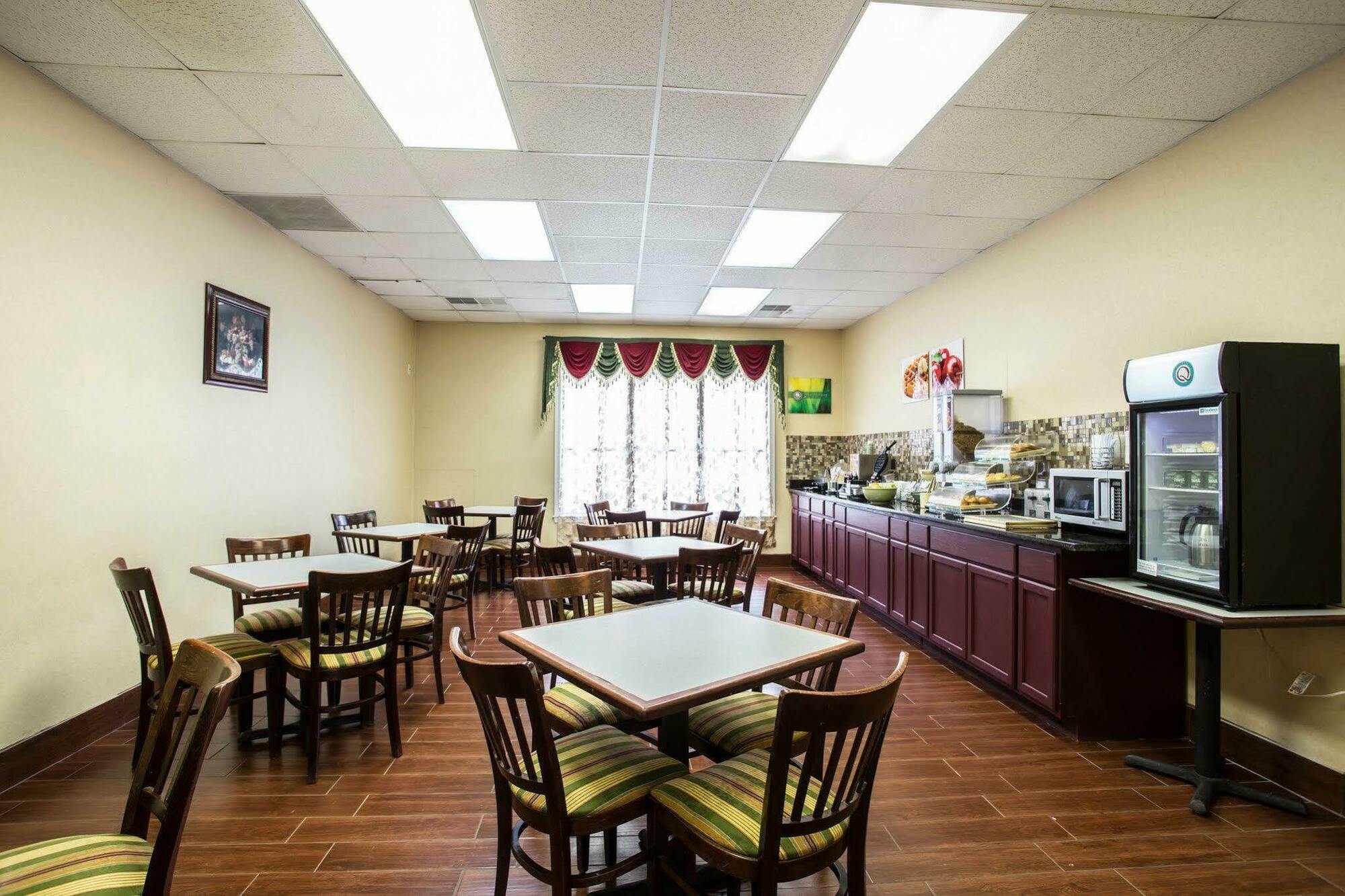 Rodeway Inn Harbison Area Колумбия Екстериор снимка